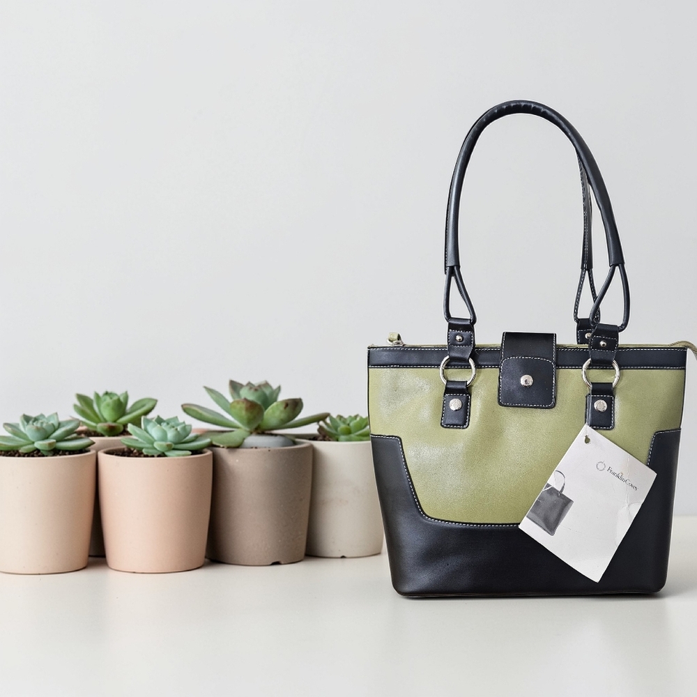 Franklin Covey Genuine Leather Structured Tote Colorblock Olive & Black w/ Pouch